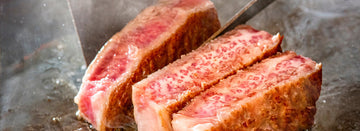 Beyond Salt and Pepper: Korean Jeotgal as Your New Favorite Steak Condiment 고기 맛의 새로운 세계: 명란젓부터 갈치속젓까지, 스테이크와 찰떡궁합인 한국 젓갈