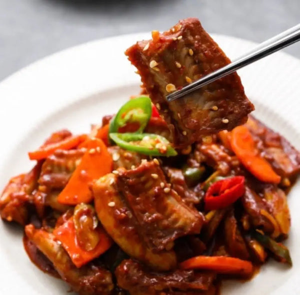 한국산 곰장어 부산 미국 주문 Korean hagfish from busan spicy stir fried detail