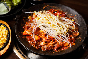 매콤탱글쭈꾸미볶음 SPICY STIR-FRIED WEBFOOT OCTOPUS_10.6oz(300g)