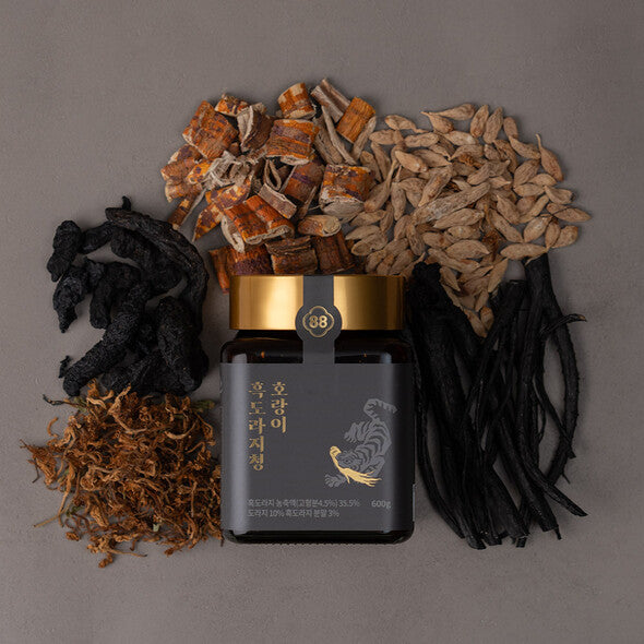 [팔팔호랑이] 수저포함 프리미엄 흑도라지청 Aged Black Balloon Flower Root(Includes Serving Spoon)