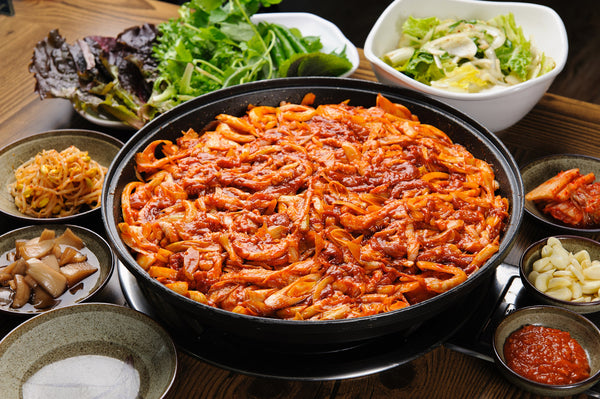 오리주물럭-고추장맛 Korean-Style Marinated Duck-Gochujang Flavor_8oz(227g)