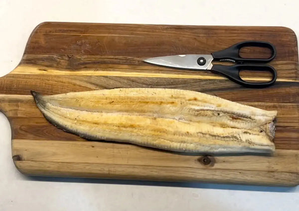 Sunchang Meju-fed Korean Eel 메주먹인 순창 장어 11.3oz (320g) Kevin's Choice