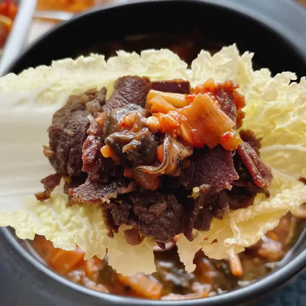 Korean bulgogi on ssam 불고기 쌈
