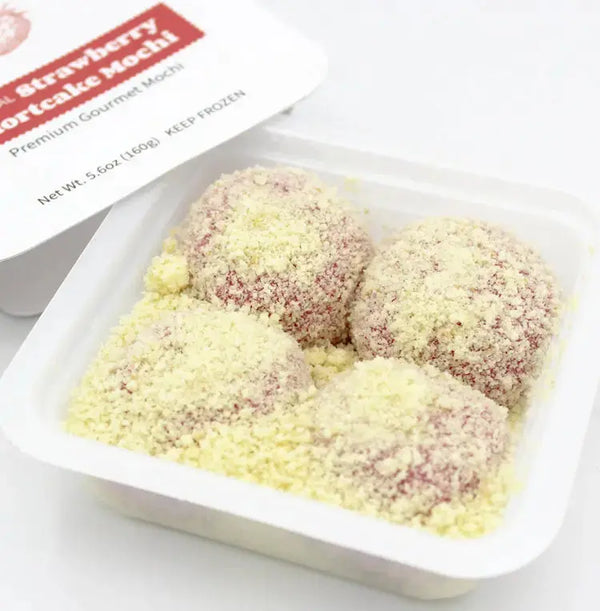 strawberry shortcake mochi open packaging